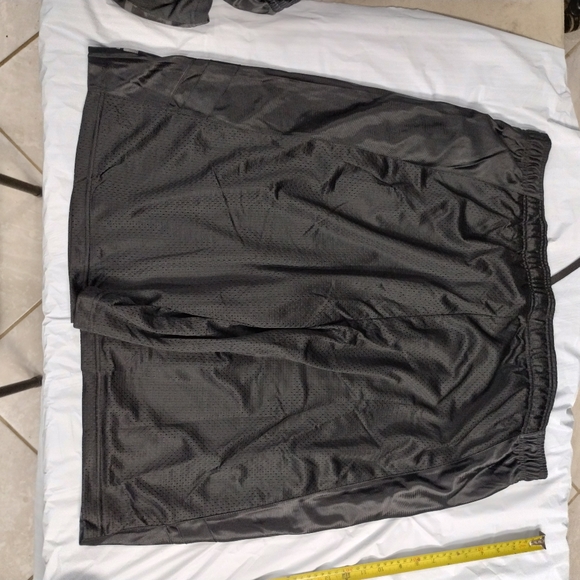 SP Active basketball shorts 3xl - Picture 2 of 3